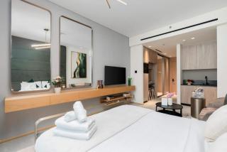 Airstay - Studio Retreat - Pool Views - JVC - Monthly Offer Available - 3