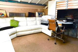 Arty infused Loft with ac near Emirates Stadium - 4