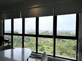 NEW Designer Condo - Panoramic Forest View - Steps To IOI City Mall - Your Best Urban Retreat - 4