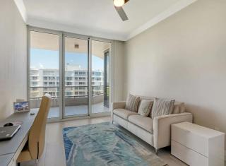 Penthouse with Gulf and Waterway Views - Longboat Key - 1