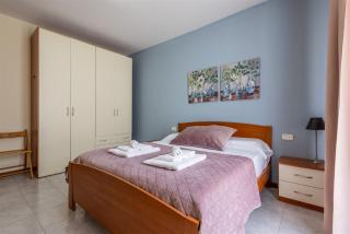 IseoLakeRental - Casa Amici - Riva di Solto - 1