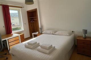 Spacious 3 bedroom flat - Edinburgh - 2