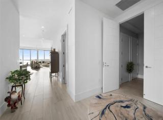 Luxury Waterfront Condo with Panoramic Views - Sarasota - 1
