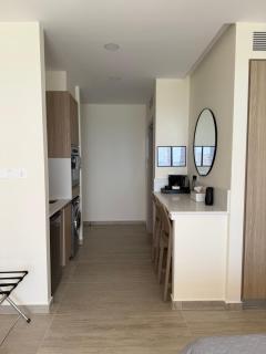 Harbour Lights Studio Apartments - 7