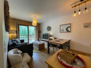 Appartement 4* pour 5 pers. à Valmorel, pied de pistes, parking, balcon - FR-1-356-477 - 0