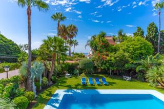 Exclusive Villa Elmessidor - 9