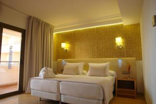 Invisa Hotel La Cala - Santa Eulària des Riu - 4