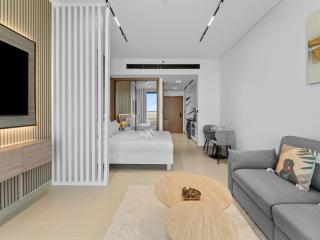 Mesmerizing Canal View Studio in Trillionaire - 4