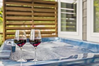 Amazing Views, Hot Tub, Arcade & Firepit - 8