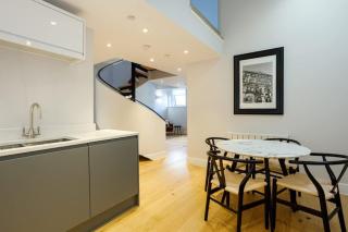 City Centre Duplex Apartment - 6