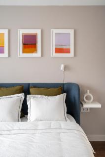 High-End Designer 3BR Central Apt - 8
