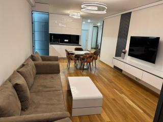 Luxury Apartment - 2 min from Northern Avenue - 0