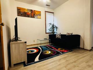 Greater Grand Crossing/Hyde Park - 0