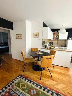 Layla's Home Free Parking - Sarajevo - 9