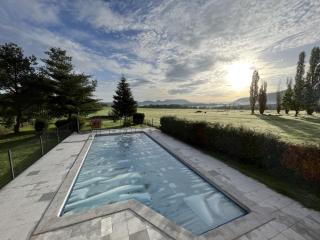 Villa 170m2 avec piscine , sauna , jacuzzi , terrain de petanque - - 0