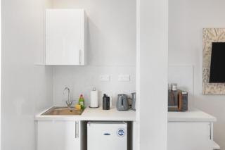 Studio Near Dockyard & Gunwharf - 3