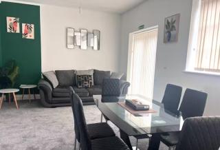 Leicester LE3 Stay with Free Parking Peaceful Area - 5