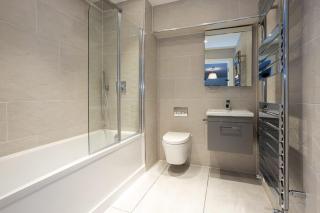 Spacious 2 Bedroom City Centre Apartment - Manchester - 5