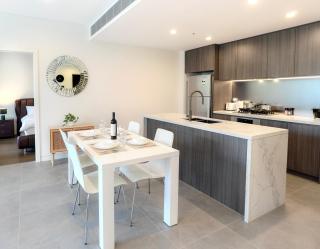 Olympic Park 2BR Pool gym access and walk to stadium - 9