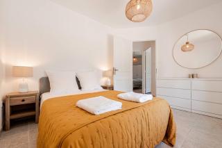 Villa avec piscine privée , jacuzzi et pétanque - calme à Gordes - Gordes - 1