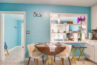Less Than 1 Mi to Upham Beach Park Cozy Studio! - St. Pete Beach - 4