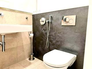 Awesome Apartment Charles Bridge - Prague - 8