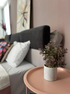 Rea Liliya - Artistic and Inviting Nook - Sofia - 5