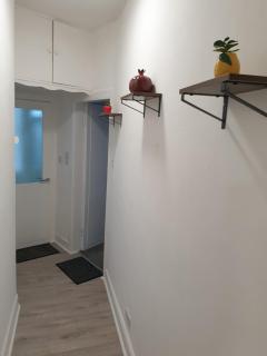 Modern 2-Bedroom Flat Near Park & River - Dumfries - 3