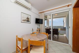 Apartments Marijana - Banjol - 1