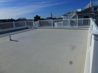 Ocean Side, Single Family Home In Brighton Beach, Wifi, 36236 - Brighton Beach - 5