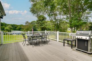 Water-View Duplex with Sunroom and Decks in Mashpee! - Mashpee - 9