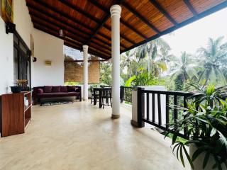 Sleepy Head Guesthouse - Unawatuna - 9
