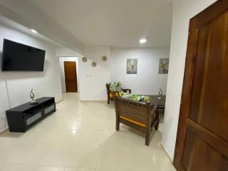Best location Big 3 Bdrs, Fully Stocked and A/C - Ensanche Quisqueya - 3
