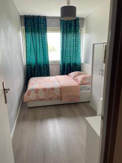 Chambre meublé chez l'habitan - Orvault - 1