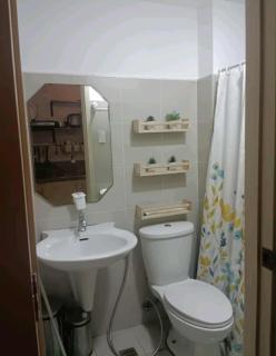 1 BR Grass Residence Tower 1A North Avenue MManilla - 6
