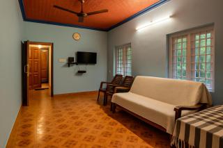 Evergreen Homestay - 8