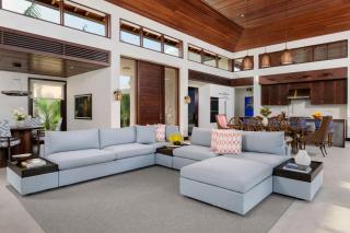 The essence of fun under a tropical sun villa - 9
