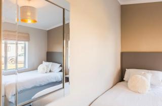 Luxury lodge - St Helens - 4