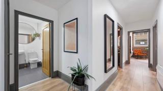 Liverpool City Centre Apartment - Sleeps 6 & Free Parking - 3