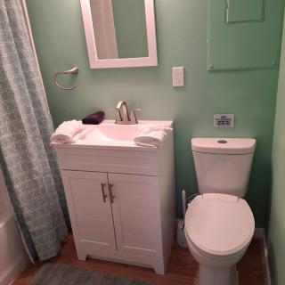 Little Oyster Oasis - White Stone - 6