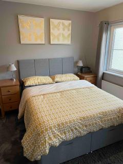 Smart Modern Homely 2 bedroom house - - 9