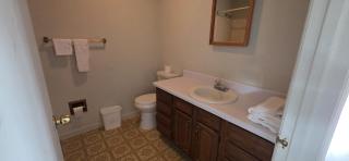 white columns motel - Pine Mountain - 3
