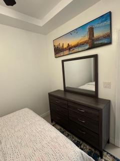 Luxe 3BR and 2BA Condo Near Airport - McAllen - 2