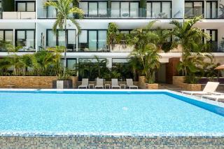 Rooftop Infinity Pool with Cinema & Gym near Beach - 2