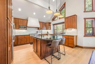 Wintergreen at Tahoe Donner by Tahoe Getaways - 3BR w HOA! - 9