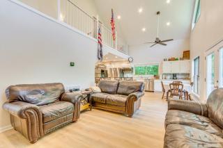 Lakefront Retreat with Multi-Level Deck and Dock! - 5