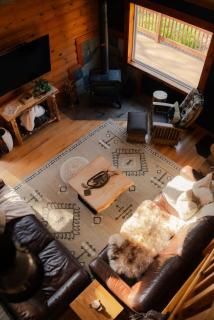 COZY Cabin with Hot Tub - Near all in Hocking Hills - Logan - 8