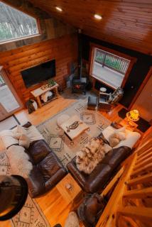 COZY Cabin with Hot Tub - Near all in Hocking Hills - 0