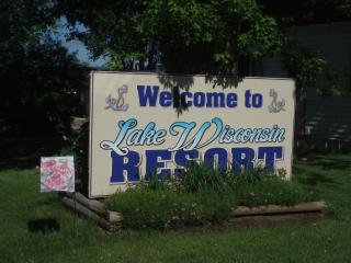 Lake Wisconsin Resort - - 0