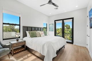 Wave Haven Villas - 2 Luxury Villas - 3BR 3 and a Half BA Each - Sleeps 8 Per Unit - Hot Tub - Across from Beach - Rocket and Beach Views - 9